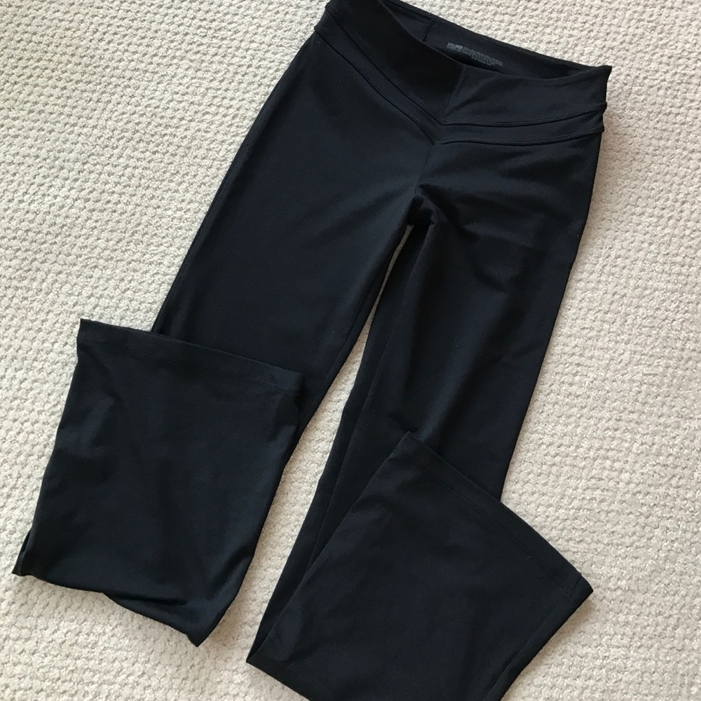 - VSX by Victoria's Secret flare fit leggings pants